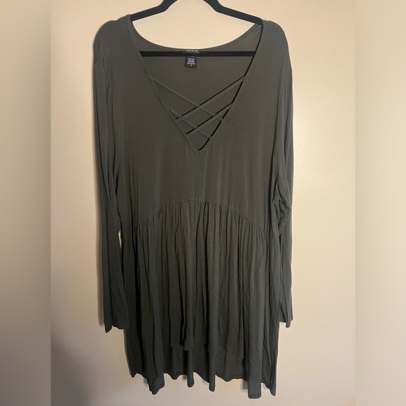 Torrid Olive Green Long Sleeve Criss Cross Strap Baby-doll Tunic Top Size 3 - Picture 4 of 9